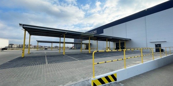 Zabezpieczenie hali - odbojnice stalowe, drewniane, elementy małej architektury