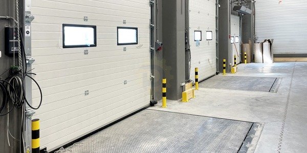 Produkcja i montaż - odbojnice stalowe, drewniane